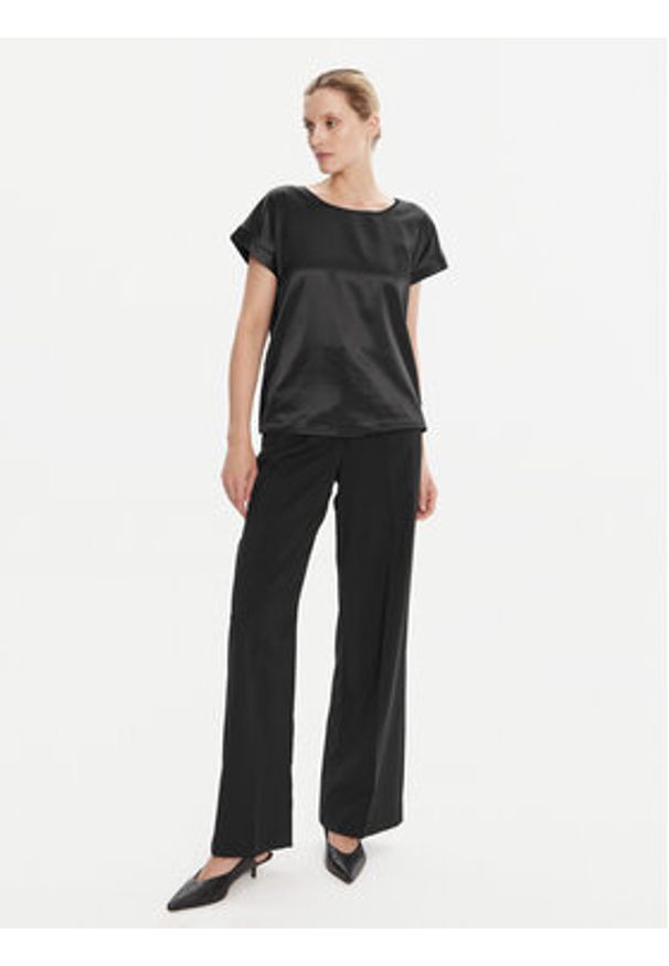 JOOP! Bluzka 30044802 Czarny Regular Fit. Kolor: czarny. Materiał: wiskoza