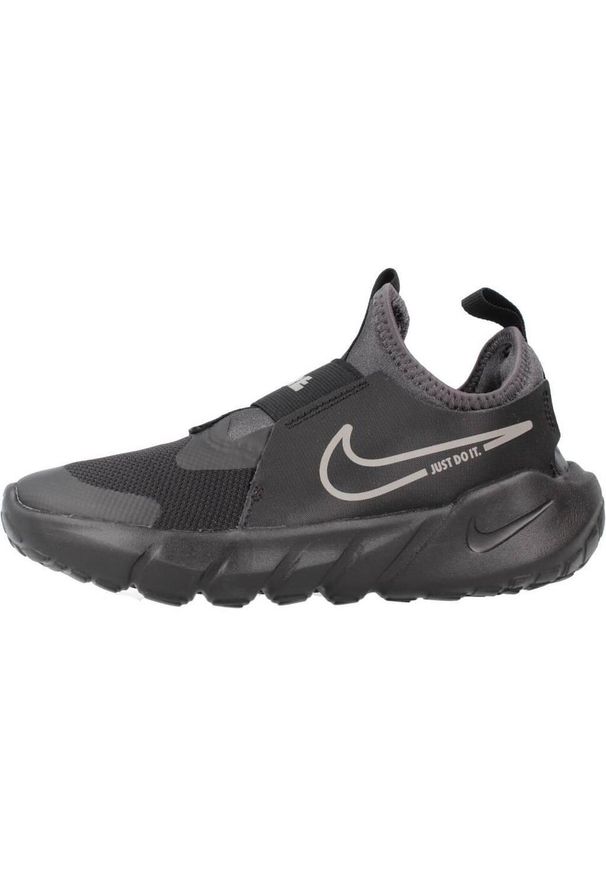 Buty Chłopak Nike Flex Runner 2 czarny. Zapięcie: bez zapięcia. Kolor: czarny. Materiał: syntetyk, tkanina, materiał. Szerokość cholewki: normalna. Model: Nike Flex. Sport: turystyka piesza
