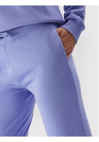 4f - 4F Spodnie dresowe 4FAW23TTROF474 Niebieski Regular Fit. Kolor: niebieski. Materiał: dresówka, bawełna