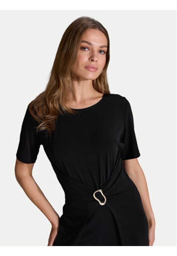 Swing Kombinezon 3AI01700 Czarny Regular Fit. Kolor: czarny. Materiał: syntetyk