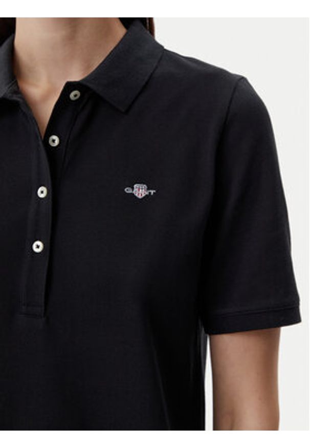 GANT - Gant Sukienka codzienna Shield 4201529 Czarny Regular Fit. Okazja: na co dzień. Kolor: czarny. Materiał: bawełna. Typ sukienki: proste. Styl: casual