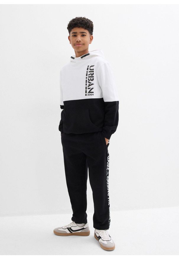 bonprix - Bluza z kapturem z czystej bawełny organicznej. Typ kołnierza: kaptur. Kolor: biały. Materiał: bawełna. Wzór: napisy, nadruk