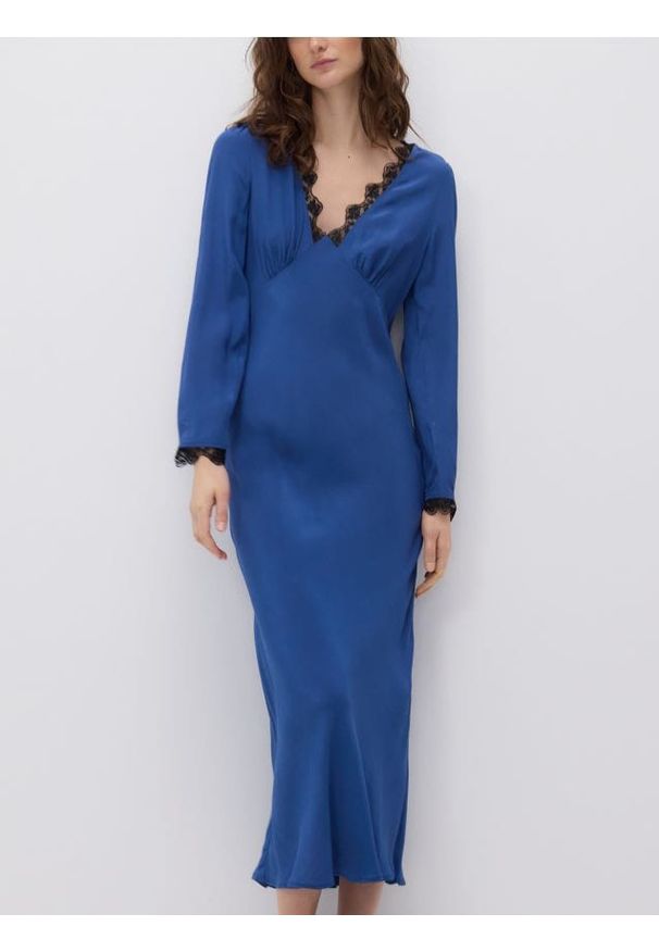 Reserved - Sukienka maxi z koronką - granatowy. Kolor: niebieski. Materiał: koronka. Wzór: koronka. Typ sukienki: proste. Długość: maxi