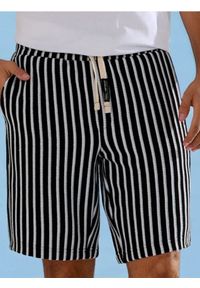 Sinsay - Dzianinowe szorty w paski - czarny. Kolor: czarny. Materiał: dzianina. Wzór: paski #1
