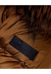Hetrego - HETREGO - Brązowa kurtka puchowa Brittany. Kolor: brązowy. Materiał: puch. Wzór: aplikacja. Styl: klasyczny, elegancki #5