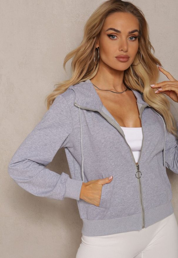 Renee - Szara Casualowa Bluza z Ozdobnym Przeszyciem i Kapturem Siraca. Okazja: na co dzień. Kolor: szary. Styl: casual