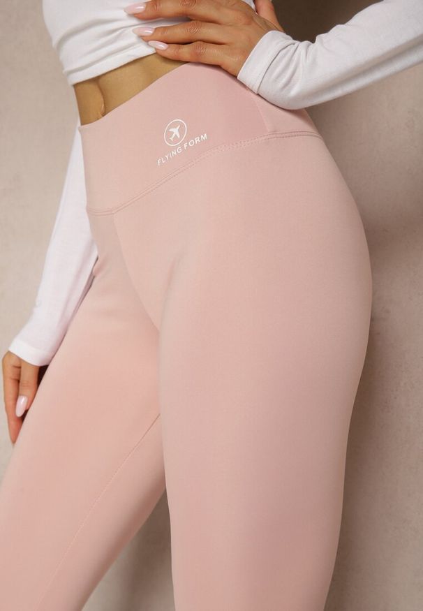Renee - Różowe Legginsy High Waist z Gumką w Pasie Cloen. Okazja: na co dzień, na spacer. Stan: podwyższony. Kolor: różowy. Styl: klasyczny, casual