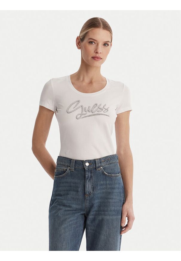 Guess T-Shirt W6RI24 J1314 Biały Regular Fit. Kolor: biały. Materiał: bawełna