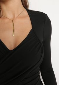 Born2be - Czarna Dopasowana Sukienka Mini z Marszczeniem Lumikki. Kolor: czarny. Długość rękawa: długi rękaw. Długość: mini #4