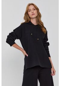 TwinSet - Twinset Sweter damski kolor czarny. Typ kołnierza: kaptur. Kolor: czarny. Materiał: dzianina. Długość rękawa: długi rękaw. Długość: długie