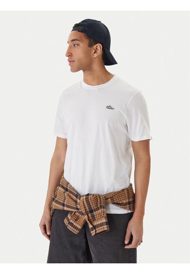 Reebok T-Shirt Finn RK25570CCM Biały Regular Fit. Kolor: biały. Materiał: bawełna