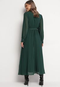 Born2be - Ciemnozielona Rozkloszowana Sukienka Maxi z Plisowanym Dołem i Paskiem Brofilla. Okazja: na co dzień. Kolor: zielony. Materiał: poliester. Wzór: aplikacja. Styl: casual, klasyczny. Długość: maxi #7