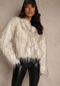 Renee - Biała Kurtka Futerko Ozdobione Cieniowaniem Tusirra. Kolekcja: plus size. Kolor: biały. Materiał: futro. Wzór: aplikacja. Styl: elegancki #1