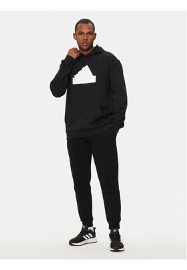Adidas - adidas Bluza Future Icons Badge of Sport IR9181 Czarny Regular Fit. Kolor: czarny. Materiał: syntetyk, bawełna. Styl: sportowy