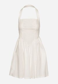 Born2be - Biała Bawełniana Sukienka Rozkloszowana na Szyję Kolaniela. Okazja: na co dzień. Kolor: biały. Materiał: bawełna. Sezon: wiosna. Typ sukienki: proste. Styl: casual, elegancki #7