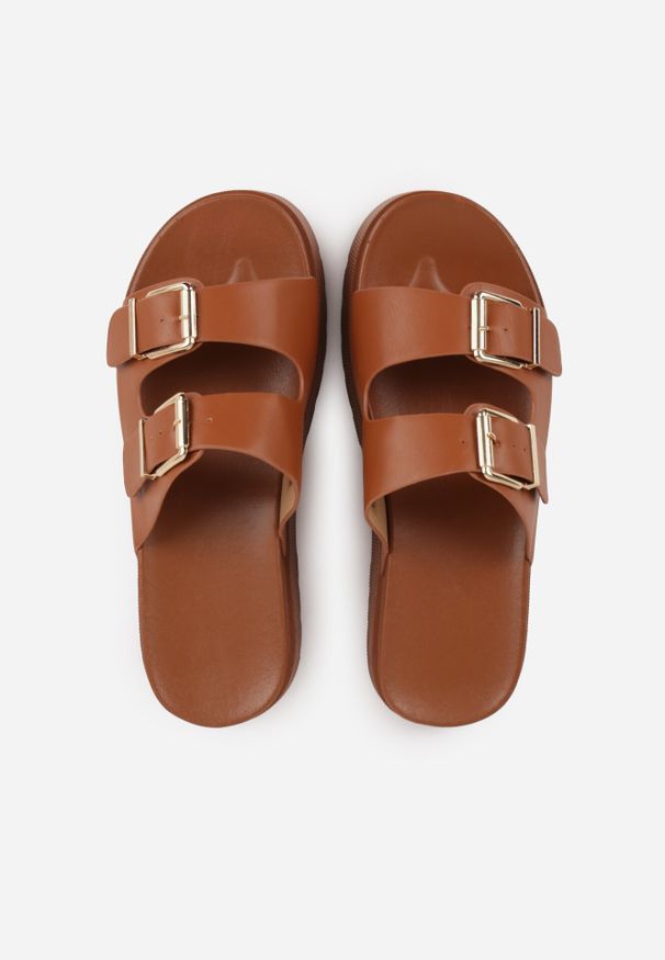 Born2be - Brązowe Klapki na Grubej Podeszwie z Dwoma Klamrami Xenienne. Okazja: na co dzień. Kolor: brązowy. Materiał: jeans. Wzór: ażurowy. Styl: casual, klasyczny