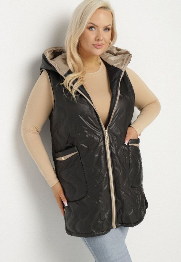 Born2be - Czarna Kamizelka Pikowana z Kieszeniami Eralithis. Okazja: na co dzień. Kolekcja: plus size. Kolor: czarny. Materiał: jeans, materiał. Styl: elegancki, casual