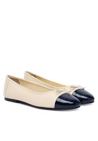 GANT - Gant Baleriny 30511856 Écru. Materiał: skóra