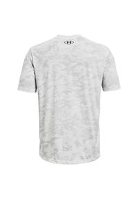 Koszulka treningowa męska Under Armour Abc Camo SS. Kolor: biały, szary, wielokolorowy. Długość rękawa: krótki rękaw. Długość: krótkie. Sport: bieganie