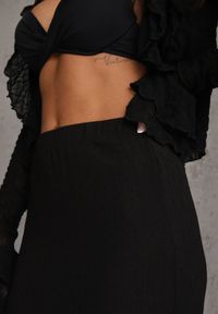 Renee - Czarna Teksturowana Spódnica Ołówkowa z Rozcięciem z Boku Piremilia. Okazja: na co dzień, na spacer. Kolor: czarny. Materiał: tkanina. Styl: elegancki, casual #6