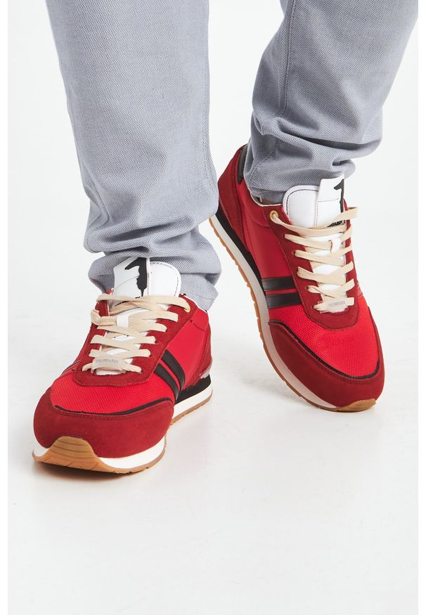 Trussardi Jeans - SNEAKERSY TRUSSARDI. Nosek buta: okrągły. Zapięcie: sznurówki. Materiał: materiał