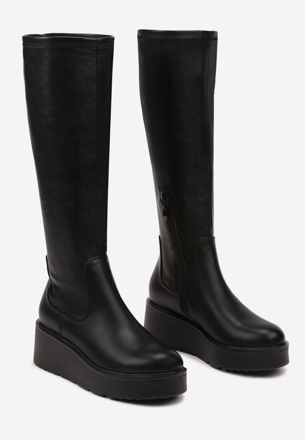 Born2be - Czarne Casualowe Kozaki na Platformie z Okrągłym Noskiem Tirinita. Okazja: na co dzień. Nosek buta: okrągły. Kolor: czarny. Materiał: jeans, dzianina, wełna, skóra. Obcas: na platformie. Styl: casual. Wysokość obcasa: średni