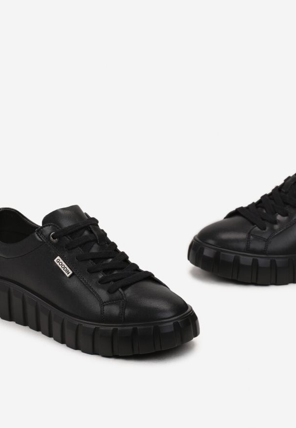 Born2be - Czarne Skórzane Sneakersy na Platformie Peuria. Kolor: czarny. Materiał: skóra. Obcas: na platformie