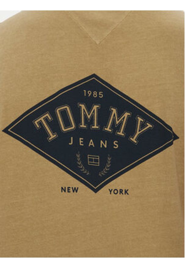 Tommy Jeans T-Shirt Varsity DM0DM20806 Beżowy Relaxed Fit. Kolor: beżowy. Materiał: bawełna