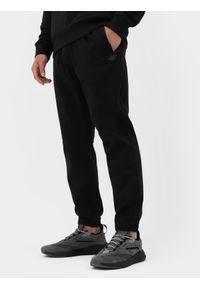 4f - Spodnie casual joggery męskie. Kolor: czarny. Materiał: tkanina, elastan, bawełna