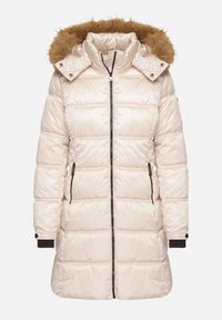 Born2be - Beżowa Długa Kurtka Pikowana z Kapturem z Futrem z Możliwością Odpięcia Feneia. Okazja: na co dzień. Typ kołnierza: kaptur. Kolor: beżowy. Materiał: futro. Długość: długie. Styl: casual #6