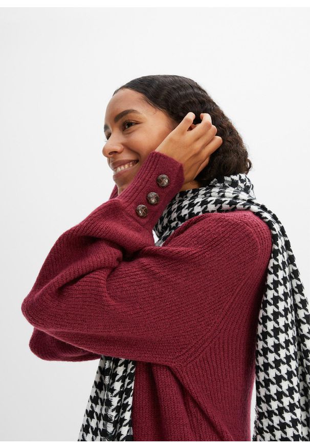 bonprix - Długi sweter z guzikami. Kolor: czerwony. Długość: długie