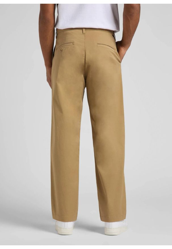 Lee - MESKIE SPODNIE LEE LOOSE CHINO CLAY 112145508
