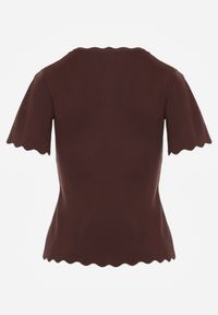 Renee - Brązowa Dzianinowa Bluzka z Nieregularnymi Krawędziami Datria. Kolor: brązowy. Materiał: dzianina #8