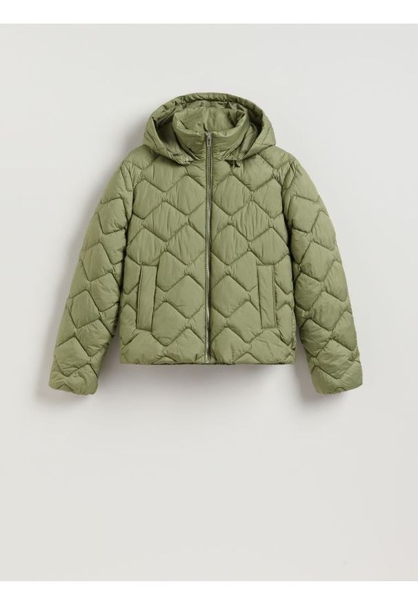 Reserved - Pikowana kurtka z kapturem - oliwkowy. Typ kołnierza: kaptur. Kolor: oliwkowy. Materiał: tkanina