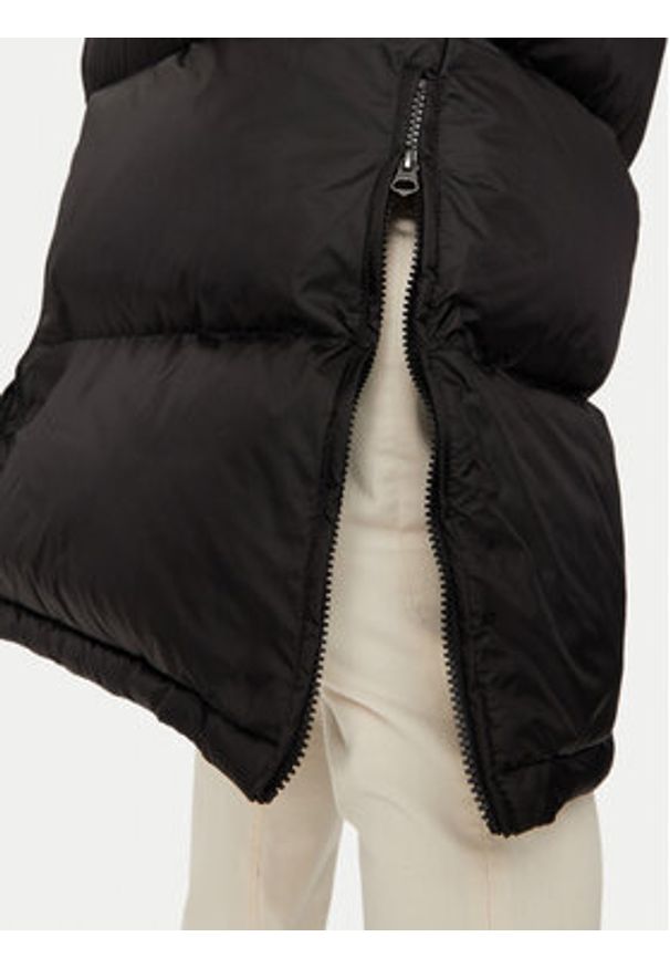 Schott NYC Płaszcz zimowy 2190MAX Czarny Regular Fit. Kolor: czarny. Materiał: syntetyk. Sezon: zima