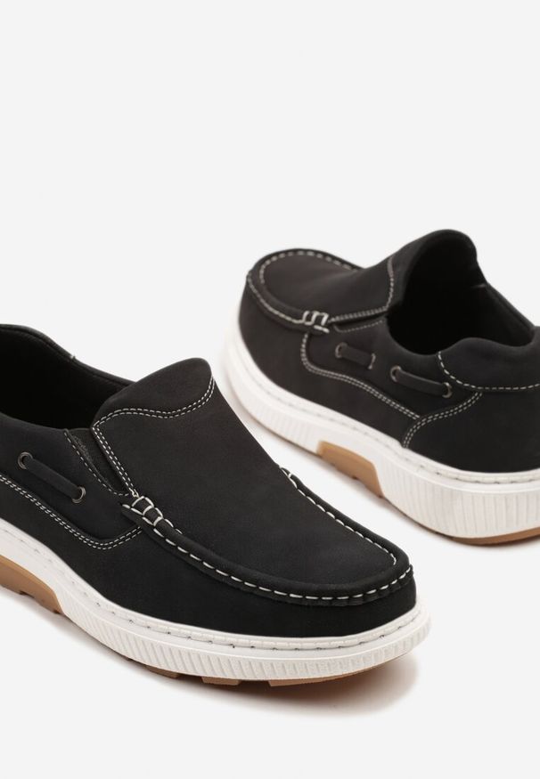 Born2be - Czarne Półbuty z Ozdobnymi Przeszyciami i Sznurkiem Vevanelle. Okazja: na co dzień, na spotkanie biznesowe. Kolor: czarny. Styl: biznesowy, elegancki, casual