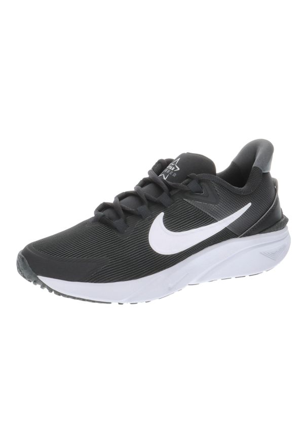 Buty do biegania dla dzieci Nike 001 Star Runner 4 Nn Gs Gs. Kolor: czarny, biały, wielokolorowy. Materiał: guma, syntetyk, tkanina, materiał. Sport: bieganie