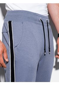 Ombre Clothing - Spodnie męskie dresowe joggery P898 - błękitne - XXL. Kolor: niebieski. Materiał: dresówka. Wzór: gładki. Styl: elegancki #5