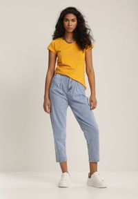 Renee - Żółty T-shirt Nephiphi. Kolor: żółty. Materiał: dzianina, bawełna, jeans, dresówka. Długość rękawa: krótki rękaw. Długość: krótkie. Styl: klasyczny