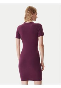 Versace Jeans Couture Sukienka codzienna 79HAOT00 CJ03T Bordowy Slim Fit. Okazja: na co dzień. Kolor: czerwony. Materiał: bawełna. Typ sukienki: proste. Styl: casual