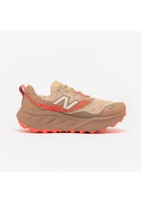 Buty do biegania w terenie damskie New Balance Fresh Foam X Hierro V9. Kolor: brązowy. Szerokość cholewki: normalna. Sport: bieganie