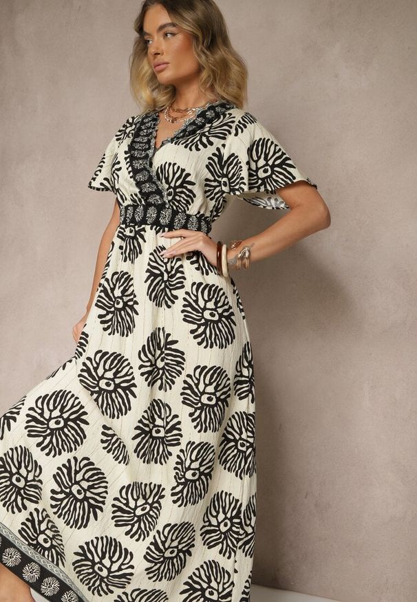 Renee - Beżowo-Czarna Sukienka w Print Boho z Wiskozy Rozkloszowana z Dekoltem V Palarina. Typ kołnierza: dekolt w kształcie V. Kolor: czarny. Materiał: wiskoza. Wzór: nadruk. Sezon: lato. Typ sukienki: rozkloszowane. Styl: boho
