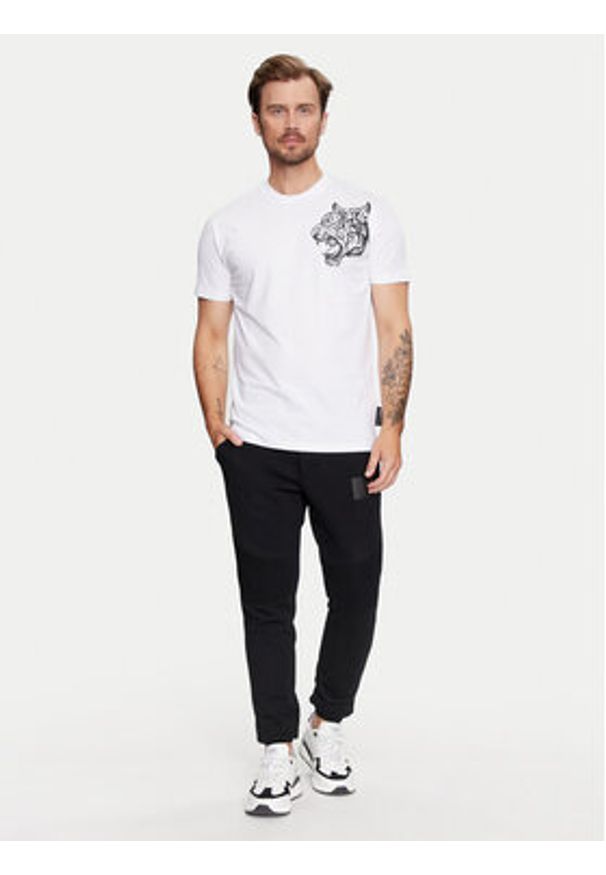 Plein Sport T-Shirt FADC MTK7550 STE003N Biały Regular Fit. Kolor: biały. Materiał: bawełna. Styl: sportowy