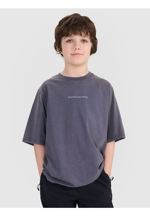 4f - 4F T-shirt oversize z nadrukiem chłopięcy - szary 146 (10-11 lat). Okazja: na co dzień. Kolor: szary. Materiał: bawełna, jersey, dzianina, tkanina. Długość rękawa: krótki rękaw. Długość: krótkie. Wzór: nadruk. Sezon: lato. Styl: vintage, elegancki, sportowy, klasyczny, casual