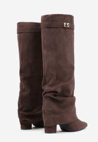 Born2be - Brązowe Kozaki na Słupku z Marszczoną Cholewką Imitującą Nogawkę Rittia. Okazja: do pracy, na co dzień, na spotkanie biznesowe. Kolor: brązowy. Materiał: jeans. Szerokość cholewki: normalna. Obcas: na słupku. Styl: casual, elegancki, biznesowy #3