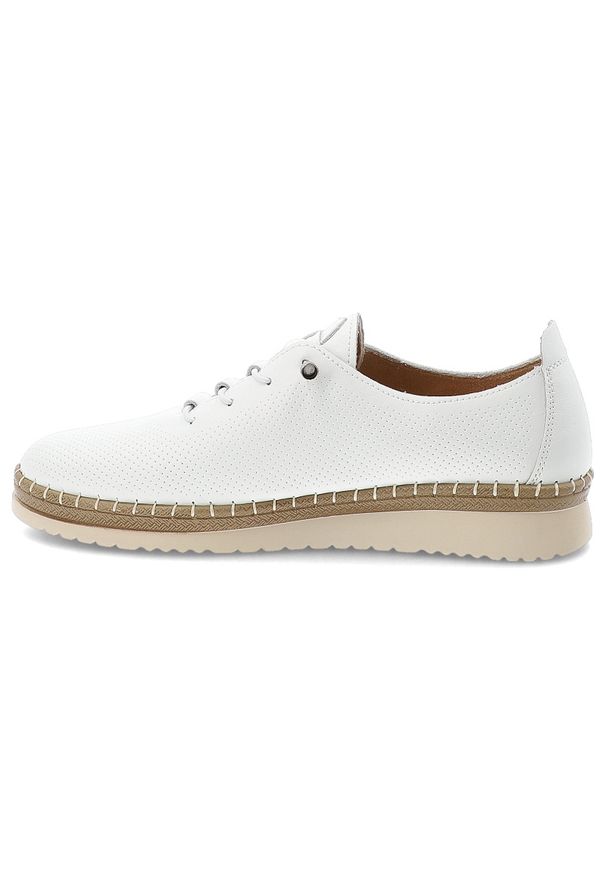 Półbuty damskie Filippo, cholewka ze skóry naturalnej licowej perforowana powierzchnia wiązany fason, białe, DP7542/26. Kolor: biały. Materiał: skóra. Szerokość cholewki: normalna