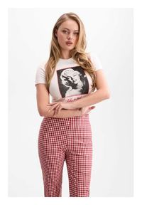 Guess T-Shirt 182713 Biały Classic Fit. Kolor: biały #5