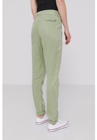 Pepe Jeans Spodnie Dash damskie kolor zielony proste medium waist. Okazja: na co dzień. Kolor: zielony. Materiał: tkanina. Styl: casual #4
