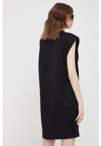 Sisley sukienka kolor czarny mini prosta. Okazja: na co dzień. Kolor: czarny. Materiał: dzianina. Wzór: gładki. Typ sukienki: proste. Styl: casual. Długość: mini #5