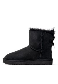 Ugg - Buty zimowe damskie UGG W Mini Bailey Bow II (1016501-BLK). Okazja: na plażę. Kolor: czarny. Materiał: materiał. Sezon: zima. Styl: młodzieżowy #3